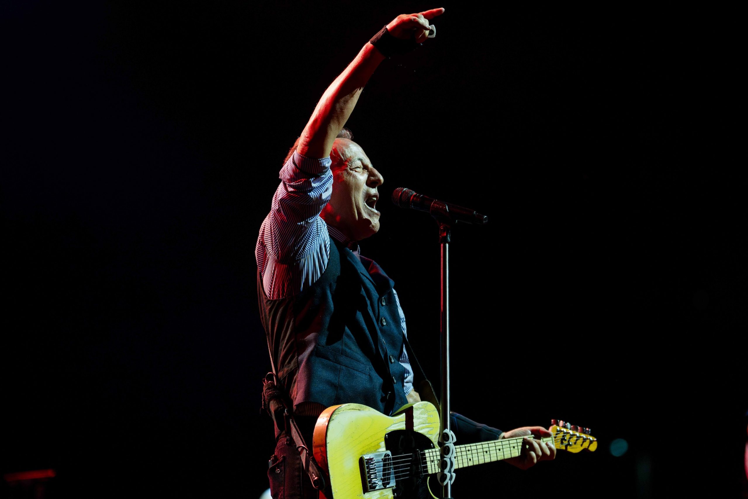 Bruce Springsteen & E Street Band at Stade Pierre Mauroy, Lille, France on May 27, 2025.