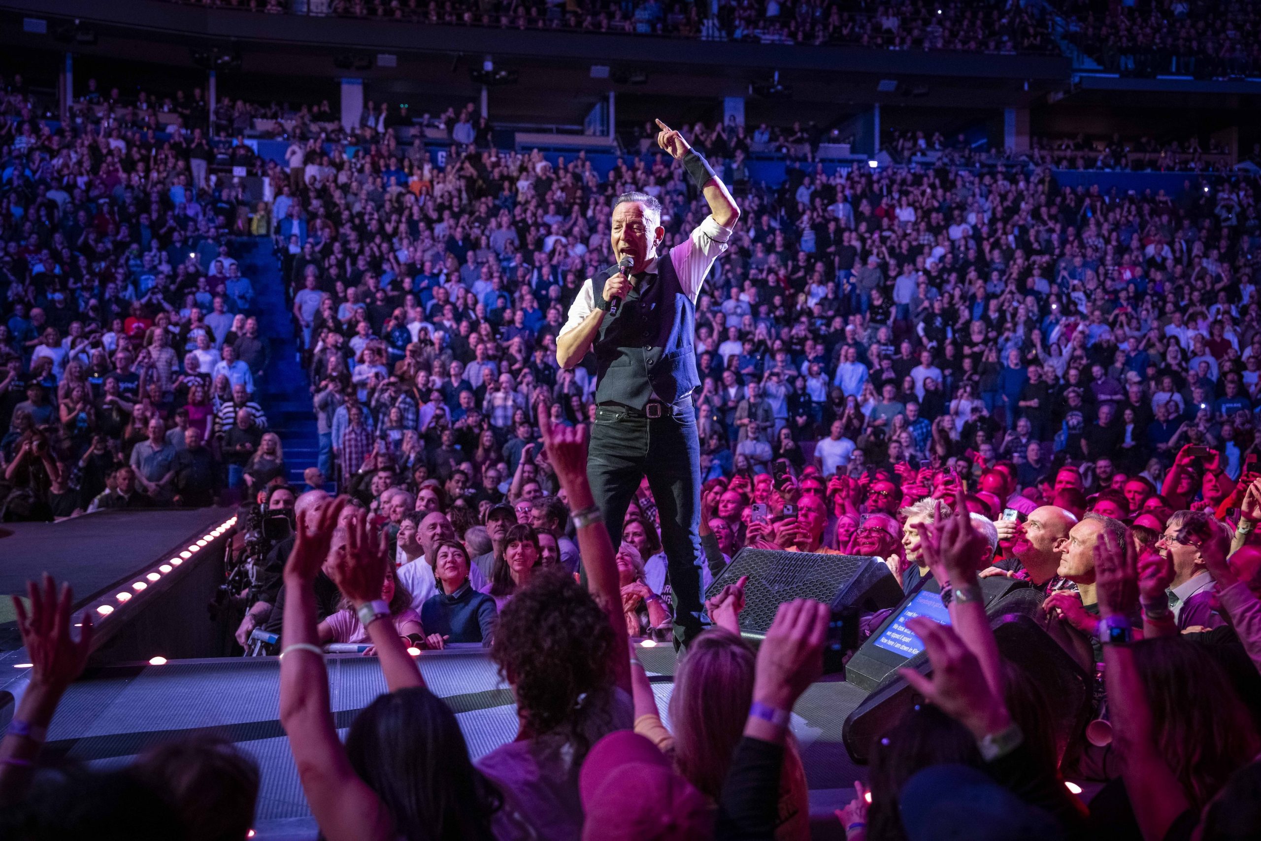 Bruce Springsteen & E Street Band at Rogers Arena, Vancouver, BC on November 22, 2024.