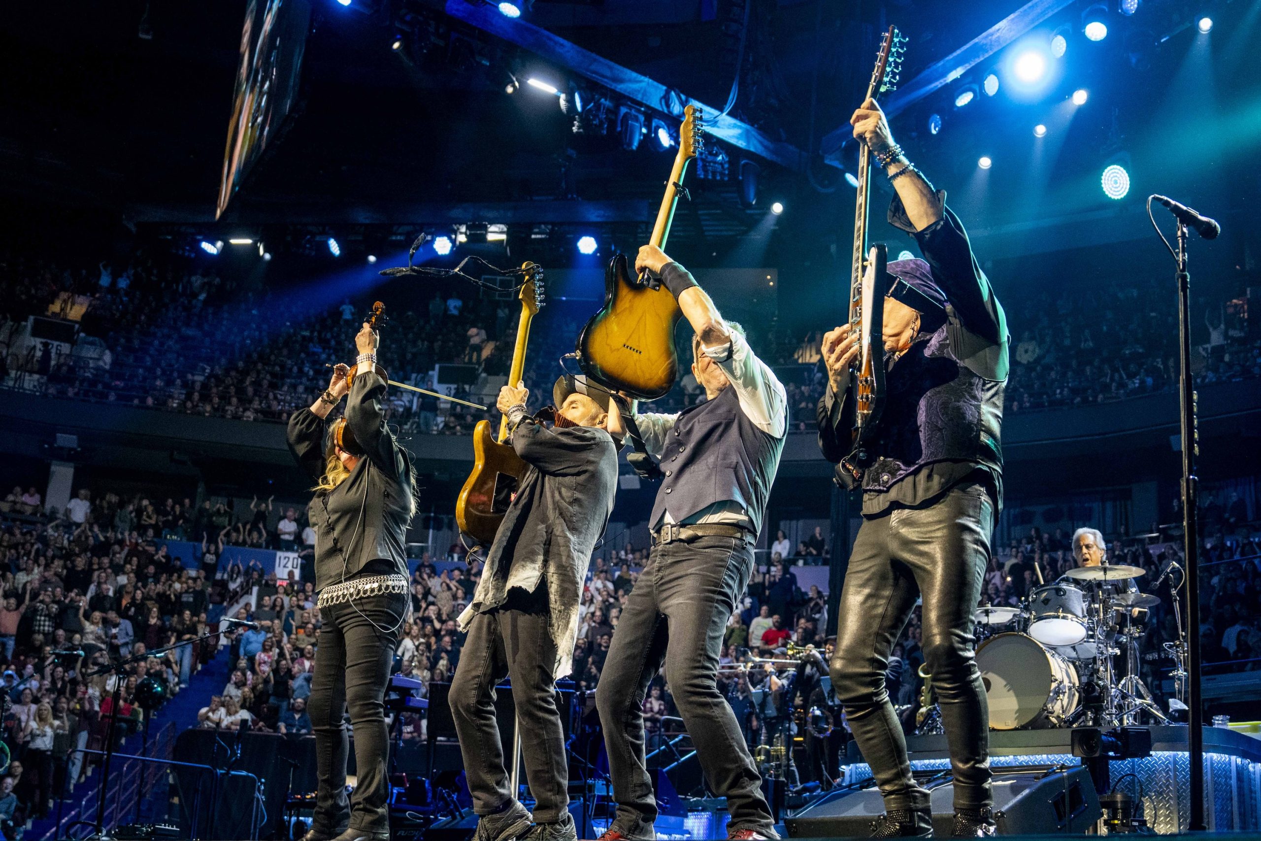 Bruce Springsteen & E Street Band at Rogers Arena, Vancouver, BC on November 22, 2024.